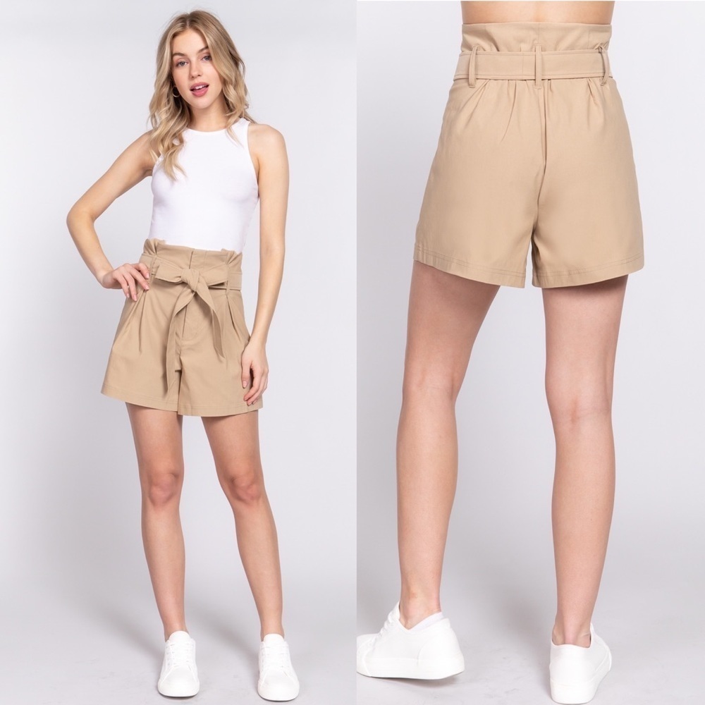 New Boutique Chic Khaki High Waist Belted Stretch Shorts - Sizes S, M, L